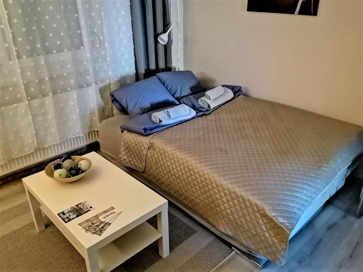 Sweet Central Apartment ,In The City Center Eger Exteriör bild